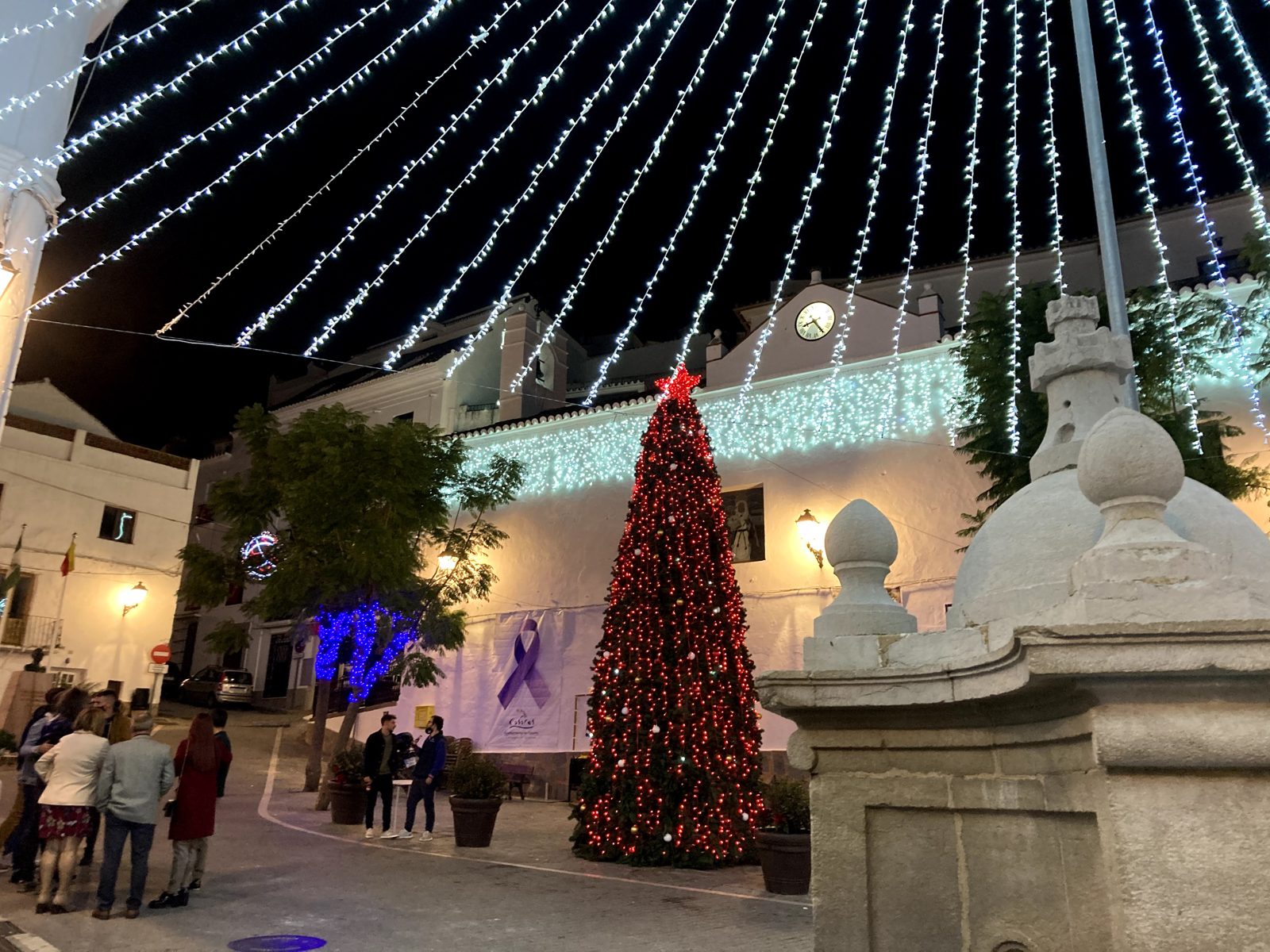 Christmas Eve, the square lit up.